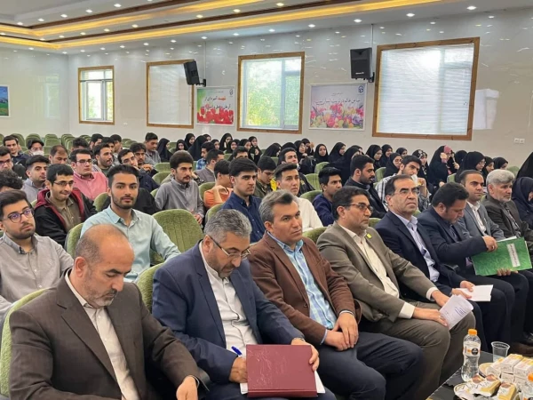 نشست توجیهی دانشجویان طرح دو مدرکی دانشگاه اراک
 4