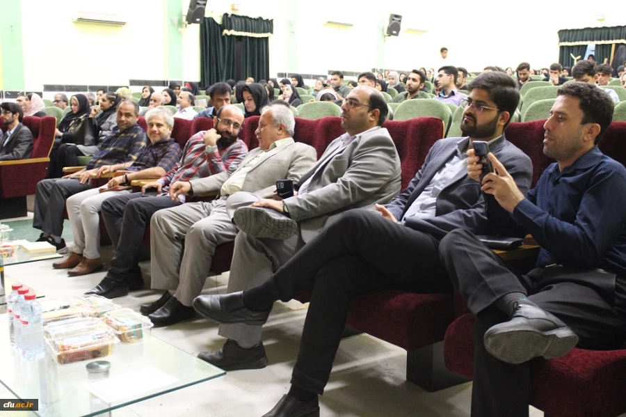 با حضور شاعران برجسته استان بوشهر؛
شب شعر گویشی در پردیس بنت الهدی صدر بوشهر برگزار شد 2