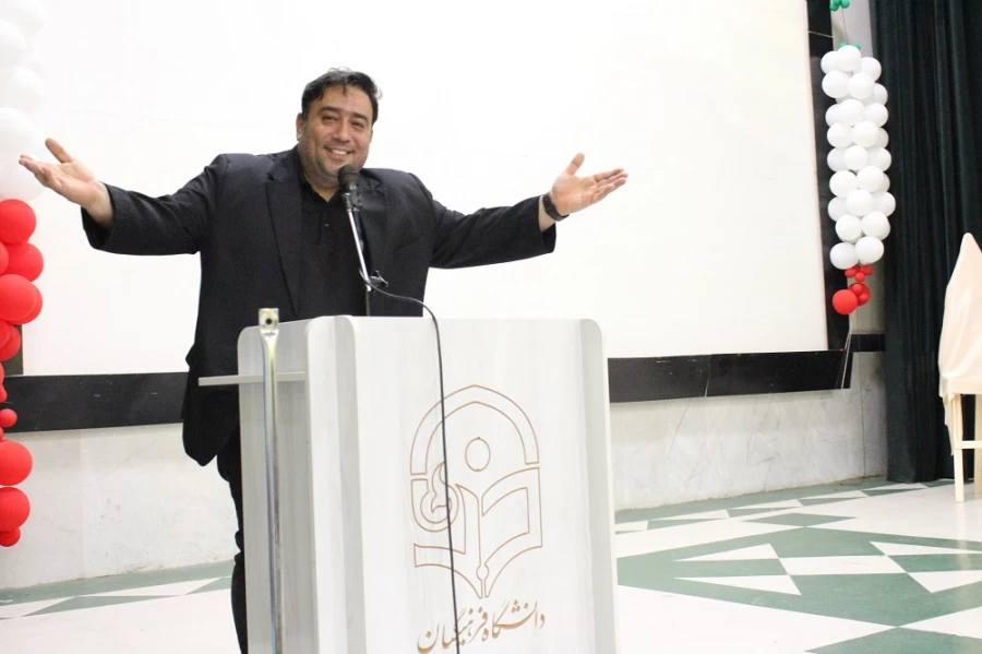 با حضور شاعران برجسته استان بوشهر؛
شب شعر گویشی در پردیس بنت الهدی صدر بوشهر برگزار شد 6