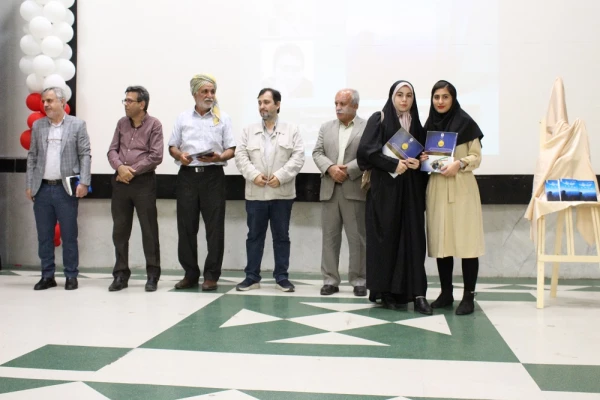 با حضور شاعران برجسته استان بوشهر؛
شب شعر گویشی در پردیس بنت الهدی صدر بوشهر برگزار شد 24