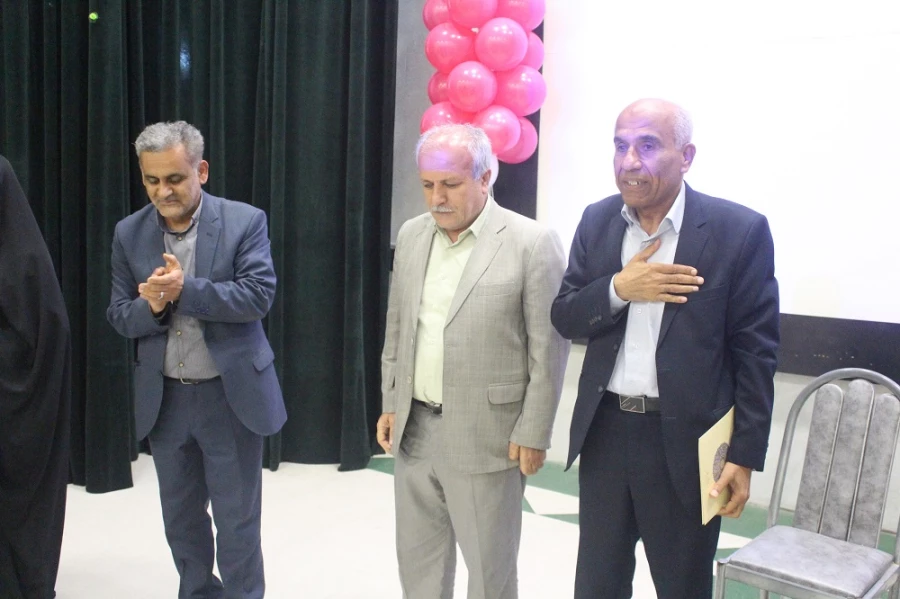 در پردیس های استان بوشهر برگزار شد؛
آئین گرامیداشت مقام و استاد 8