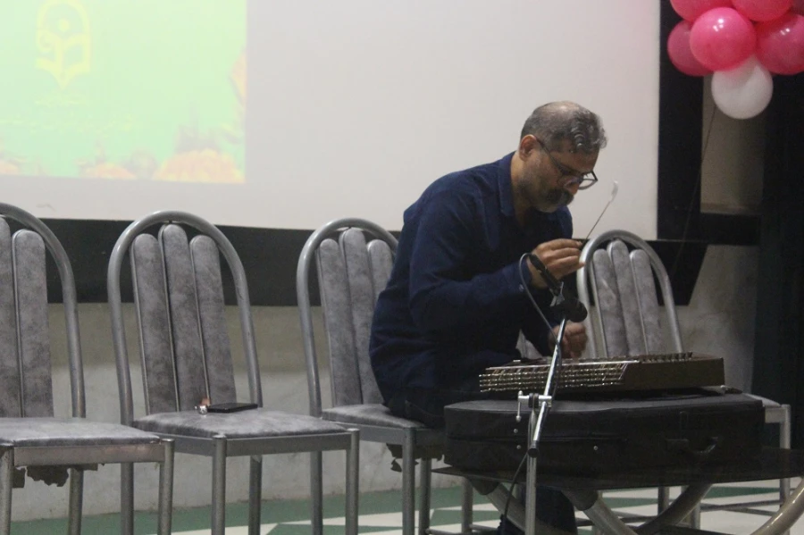 در پردیس های استان بوشهر برگزار شد؛
آئین گرامیداشت مقام و استاد 10