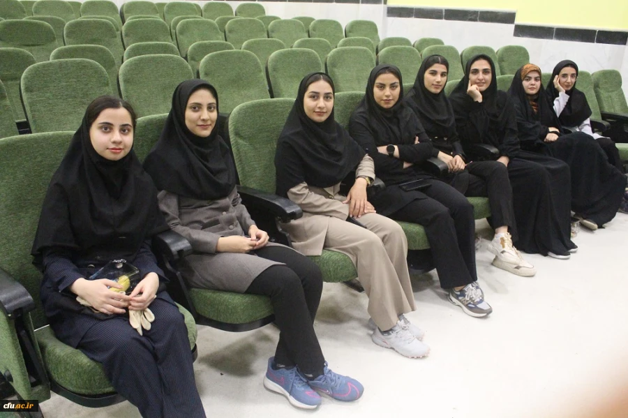 در پردیس های استان بوشهر برگزار شد؛
آئین گرامیداشت مقام و استاد 12