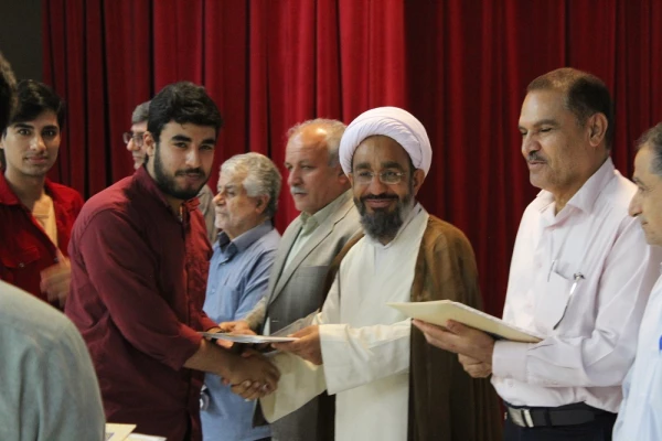 در پردیس های استان بوشهر برگزار شد؛
آئین گرامیداشت مقام و استاد 11