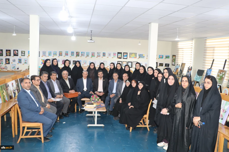 افتتاح یازدهمین نمایشگاه آثار هنری دانشجو معلمان و اساتید دانشگاه فرهنگیان آذربایجان شرقی 2