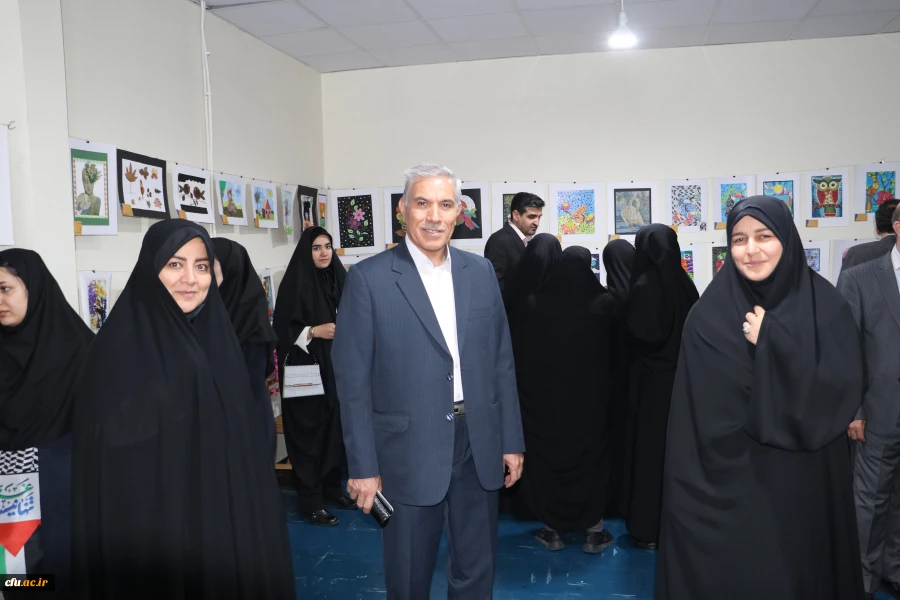 افتتاح یازدهمین نمایشگاه آثار هنری دانشجو معلمان و اساتید دانشگاه فرهنگیان آذربایجان شرقی 3