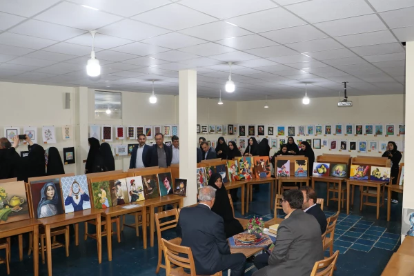 افتتاح یازدهمین نمایشگاه آثار هنری دانشجو معلمان و اساتید دانشگاه فرهنگیان آذربایجان شرقی 9