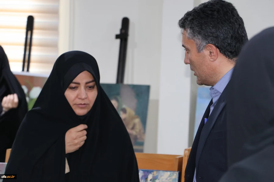 افتتاح یازدهمین نمایشگاه آثار هنری دانشجو معلمان و اساتید دانشگاه فرهنگیان آذربایجان شرقی 10