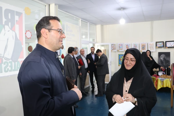 افتتاح یازدهمین نمایشگاه آثار هنری دانشجو معلمان و اساتید دانشگاه فرهنگیان آذربایجان شرقی 11