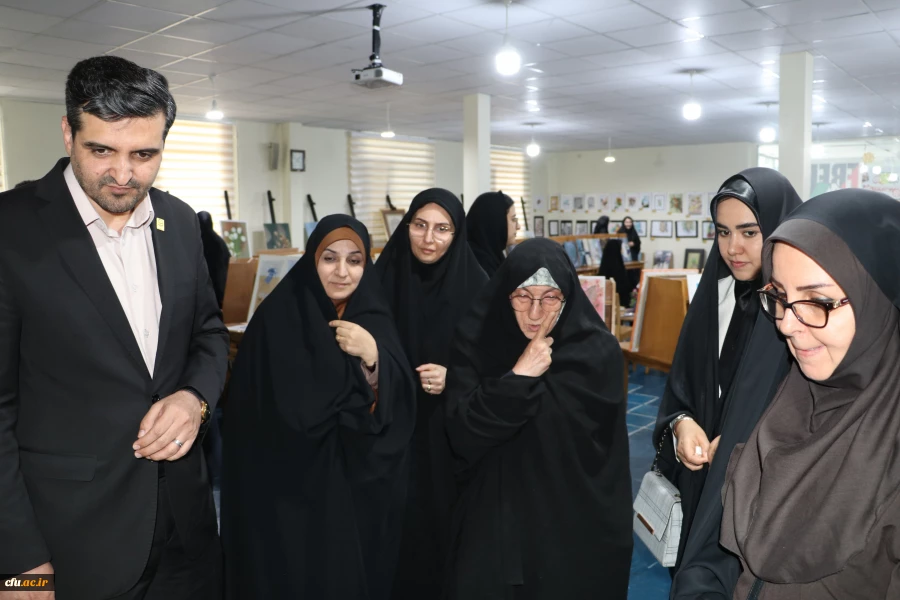 افتتاح یازدهمین نمایشگاه آثار هنری دانشجو معلمان و اساتید دانشگاه فرهنگیان آذربایجان شرقی 14