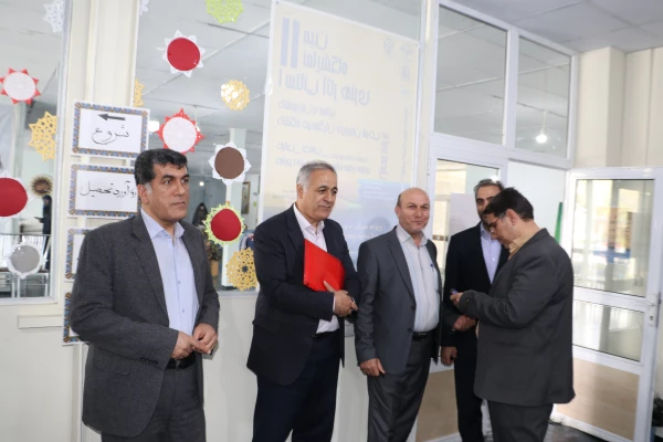 افتتاح یازدهمین نمایشگاه آثار هنری دانشجو معلمان و اساتید دانشگاه فرهنگیان آذربایجان شرقی 19