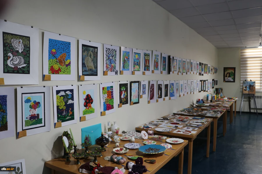 افتتاح یازدهمین نمایشگاه آثار هنری دانشجو معلمان و اساتید دانشگاه فرهنگیان آذربایجان شرقی 20