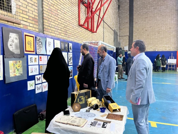نمایشگاه آشنایی با آداب و رسوم محلی در استان قزوین  6