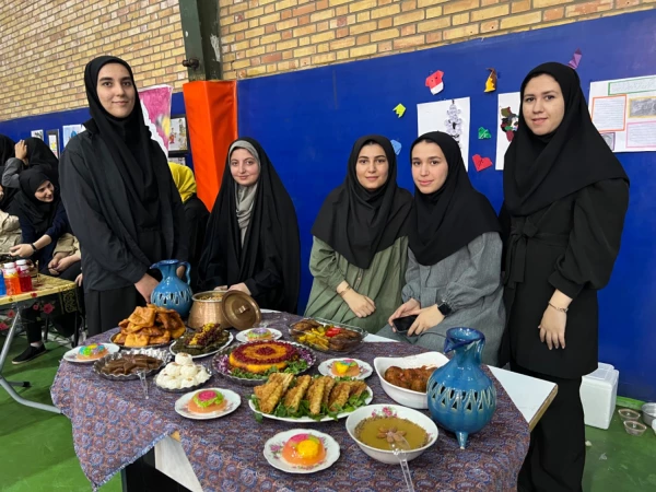 نمایشگاه آشنایی با آداب و رسوم محلی در استان قزوین  8