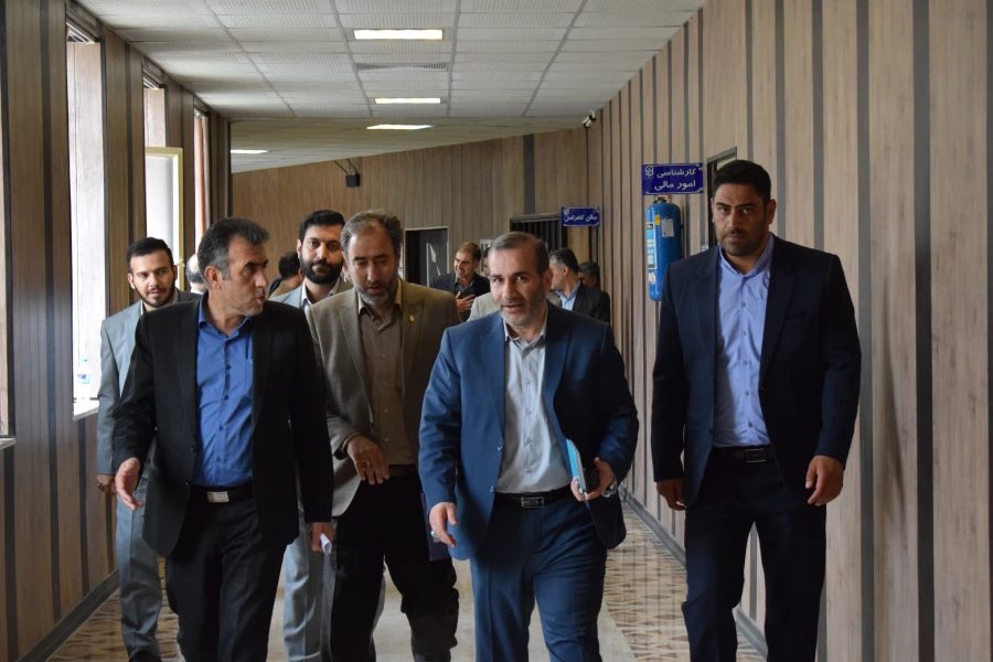 بازدید استاندار از دانشگاه فرهنگیان کرمانشاه و برگزاری ششمین جلسه هیات امنای دانشگاه

 6