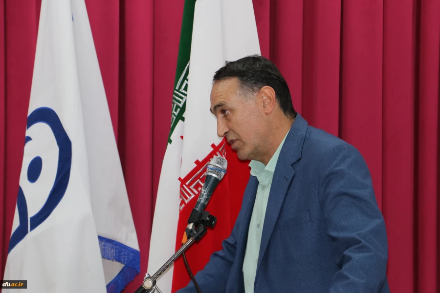 
همایش بزرگ 600 تن از مدیران ،معلمان و دبیران راهنمای  کارورزی استان آذربایجان شرقی 8