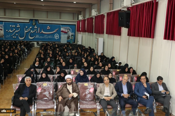 
همایش بزرگ 600 تن از مدیران ،معلمان و دبیران راهنمای  کارورزی استان آذربایجان شرقی 9