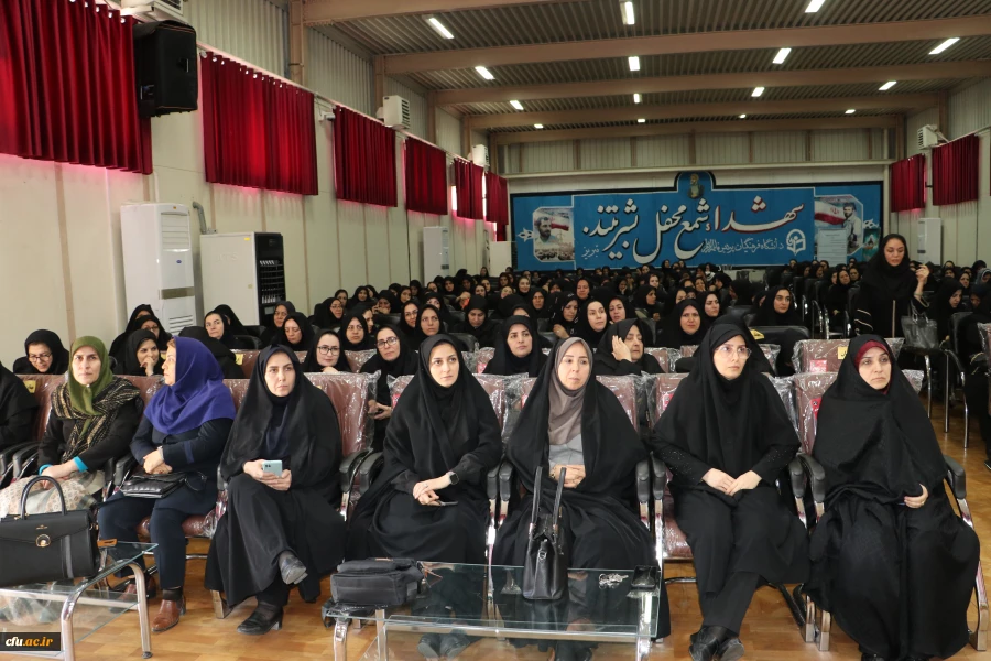 
همایش بزرگ 600 تن از مدیران ،معلمان و دبیران راهنمای  کارورزی استان آذربایجان شرقی 10