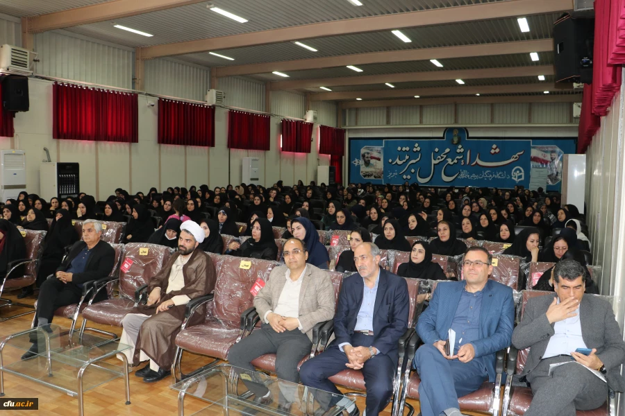 
همایش بزرگ 600 تن از مدیران ،معلمان و دبیران راهنمای  کارورزی استان آذربایجان شرقی 11