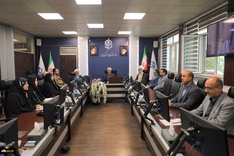 جلسه شورای تخصصی فرهنگی و اجتماعی با محوریت بررسی ابعاد طرح سواد قرآنی برگزار شد 2