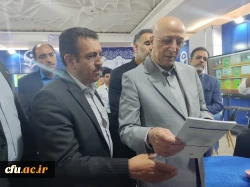 بازدید وزیر علوم، تحقیقات و فناوری از غرفه دانشگاه فرهنگیان در سی  و پنجمین نمایشگاه کتاب 4