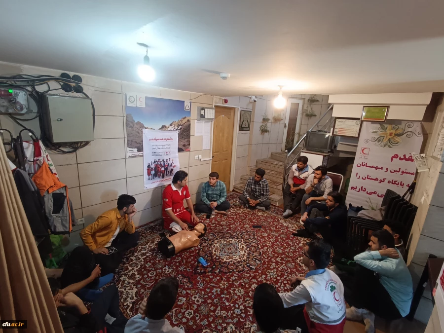 سعود جمعی از کارکنان و دانشجویان پردیس شهید مقصودی به ارتفاعات همدان 2