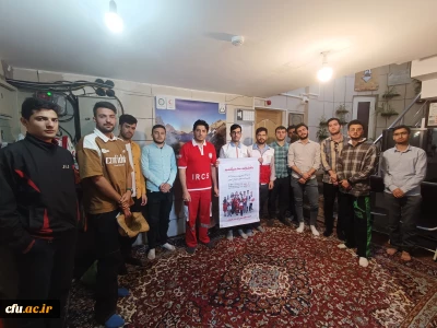 به مناسب همزمانی هفته سراهای دانشجویی و هفته هلال احمر برگزار شد:

صعود جمعی از کارکنان و دانشجویان پردیس شهید مقصودی به ارتفاعات همدان