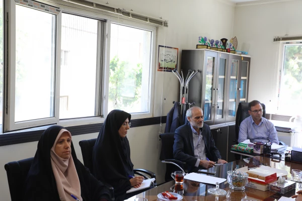 تشکیل اولین جلسه کارگروه ارزیابی سلامت روان دانشجویان بدو ورود سال 1403: 3