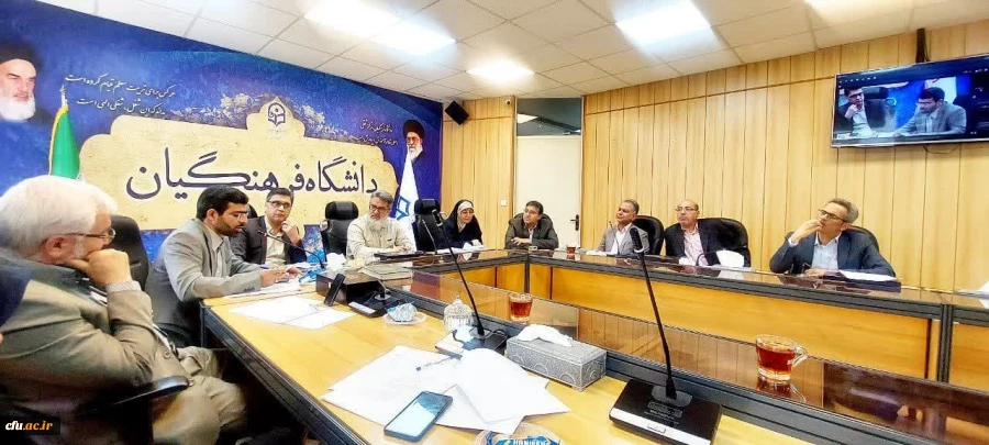 برگزاری جلسه توجیهی آشنایی با قوانین جامع ایثارگران و  تبیین قوانین اداری- سازمانی 2