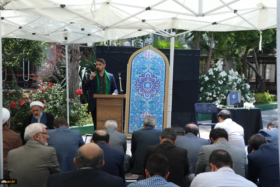 مراسم سوگواری شهادت خادم الرضا، سید ابراهیم رییسی در جوار مزار شهید گمنام سازمان مرکزی دانشگاه فرهنگیان 22