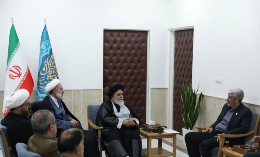 اهدای نشان خادمی مسجد مقدس جمکران به رییس دانشگاه فرهنگیان 3