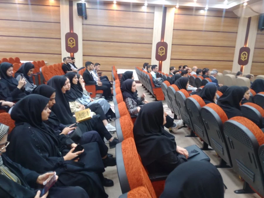 آیین اختتامیه یازدهمین جشنواره تدریس برتر مرحله منطقه ای به میزبانی دانشگاه فرهنگیان استان زنجان 6