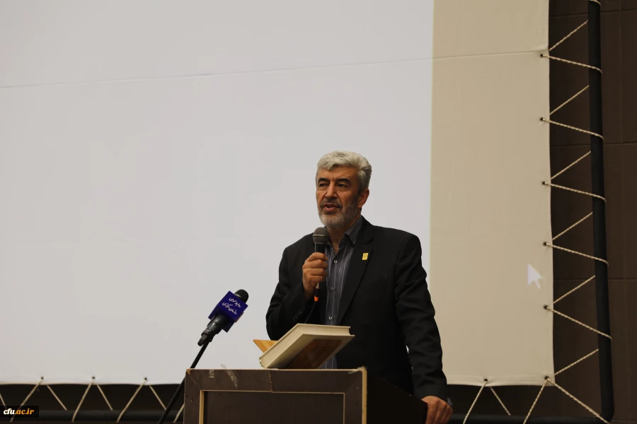 معلمی همیشه جاری و ساری و پایان ناپذیر است 2