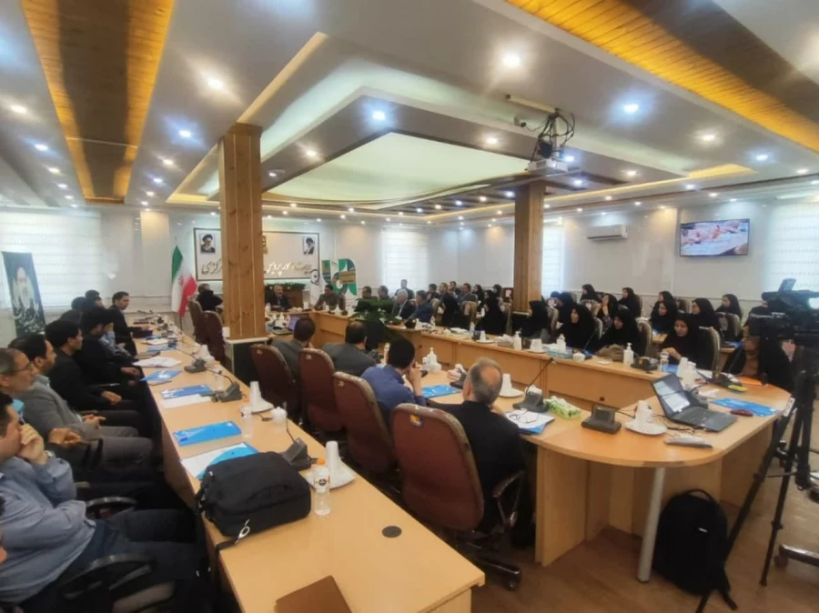 دوره آموزشی ارزیابان حرفه ای داوطلبان ورود به دانشگاه فرهنگیان
 4