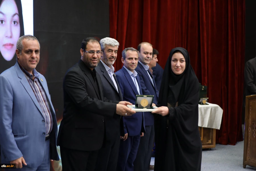 دوازدهمین جشنواره ملی پژوهش و فناوری دانشگاه فرهنگیان 38