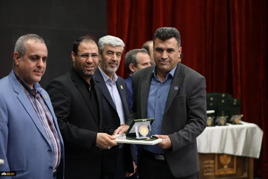 دوازدهمین جشنواره ملی پژوهش و فناوری دانشگاه فرهنگیان 41