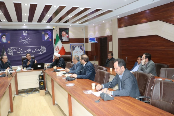 جلسه ی هم اندیشی اساتید و نخبگان دانشگاه فرهنگیان استان آذربایجان شرقی 4