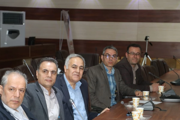 جلسه ی هم اندیشی اساتید و نخبگان دانشگاه فرهنگیان استان آذربایجان شرقی 5