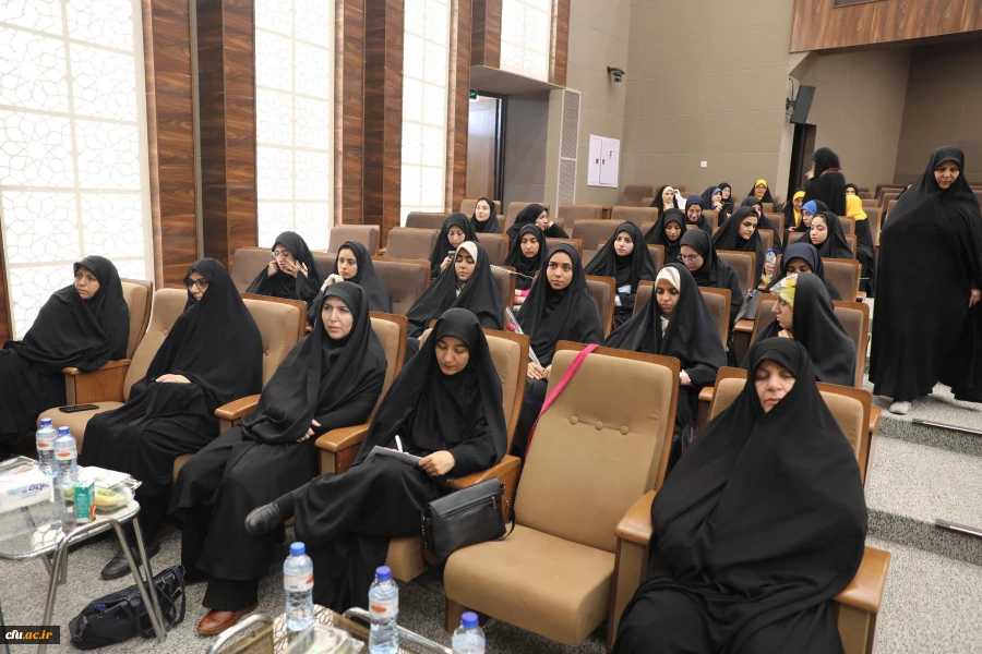 برنامه های سفر رییس دانشگاه فرهنگیان و اعضای هیات رییسه دانشگاه فرهنگیان به استان قم 25