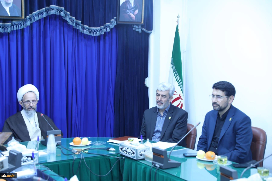 برنامه های سفر رییس دانشگاه فرهنگیان و اعضای هیات رییسه دانشگاه فرهنگیان به استان قم 30