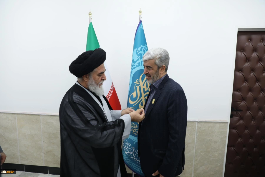 برنامه های سفر رییس دانشگاه فرهنگیان و اعضای هیات رییسه دانشگاه فرهنگیان به استان قم 56