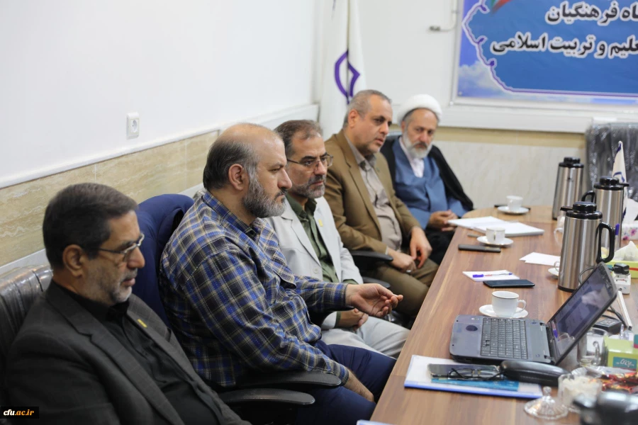 برنامه های سفر رییس دانشگاه فرهنگیان و اعضای هیات رییسه دانشگاه فرهنگیان به استان قم 48