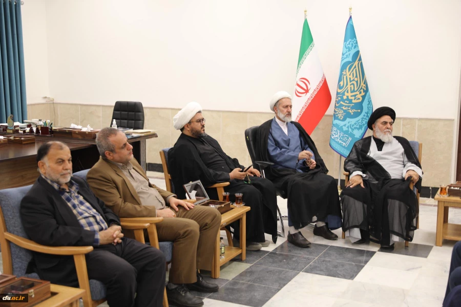 برنامه های سفر رییس دانشگاه فرهنگیان و اعضای هیات رییسه دانشگاه فرهنگیان به استان قم 50