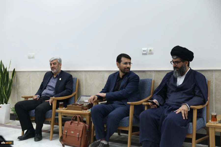 برنامه های سفر رییس دانشگاه فرهنگیان و اعضای هیات رییسه دانشگاه فرهنگیان به استان قم 52