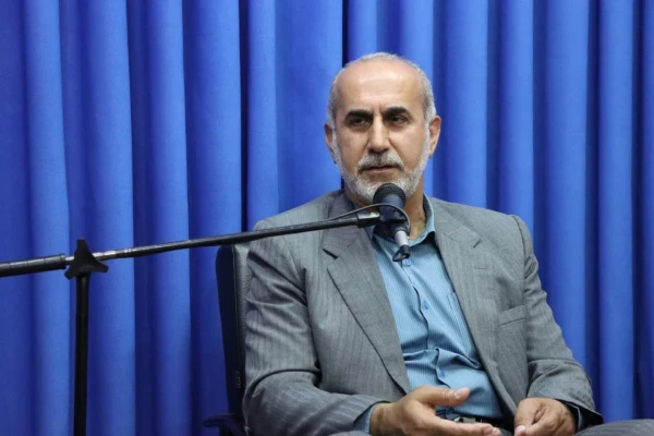 دیدار رئیس و معاونین دانشگاه فرهنگیان استان مازندران با نماینده ولی فقیه در مازندران
 3