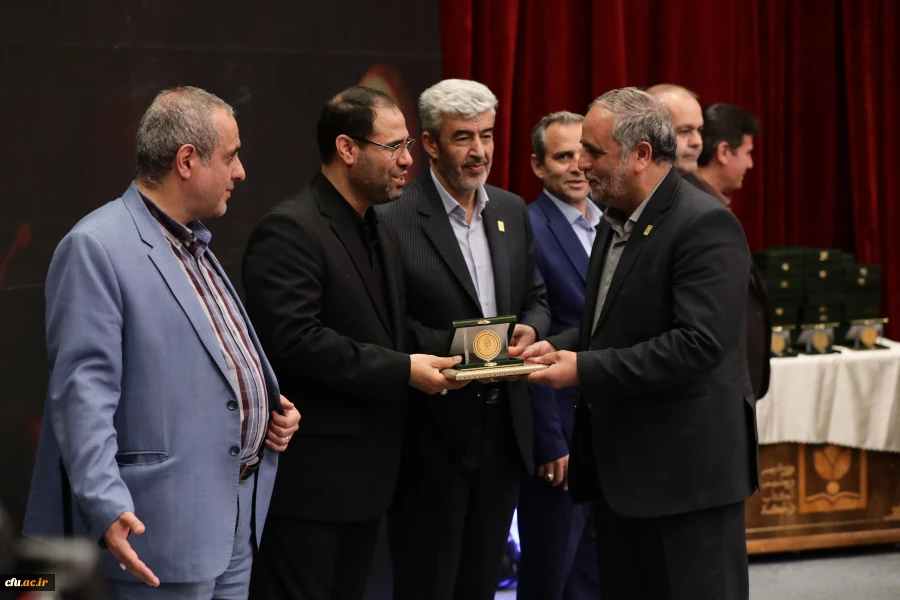 برگزیدگان دوازدهمین جشنواره پژوهش و فناوری دانشگاه فرهنگیان 28