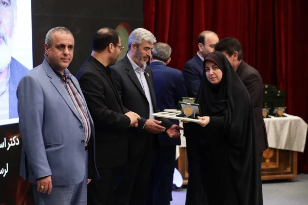 برگزیدگان دوازدهمین جشنواره پژوهش و فناوری دانشگاه فرهنگیان 20