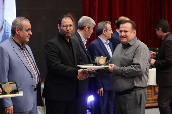 برگزیدگان دوازدهمین جشنواره پژوهش و فناوری دانشگاه فرهنگیان 22