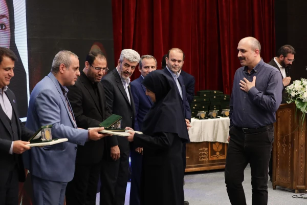 برگزیدگان دوازدهمین جشنواره پژوهش و فناوری دانشگاه فرهنگیان 27