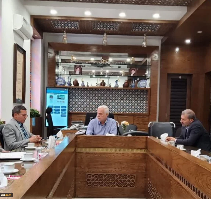 نشست ریاست و مسئولین دانشگاه فرهنگیان استان اصفهان با شهردار و معاونین شهرداری اصفهان 2
